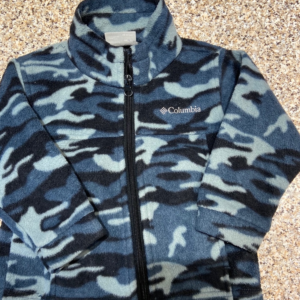 Used Columbia 2T fleece